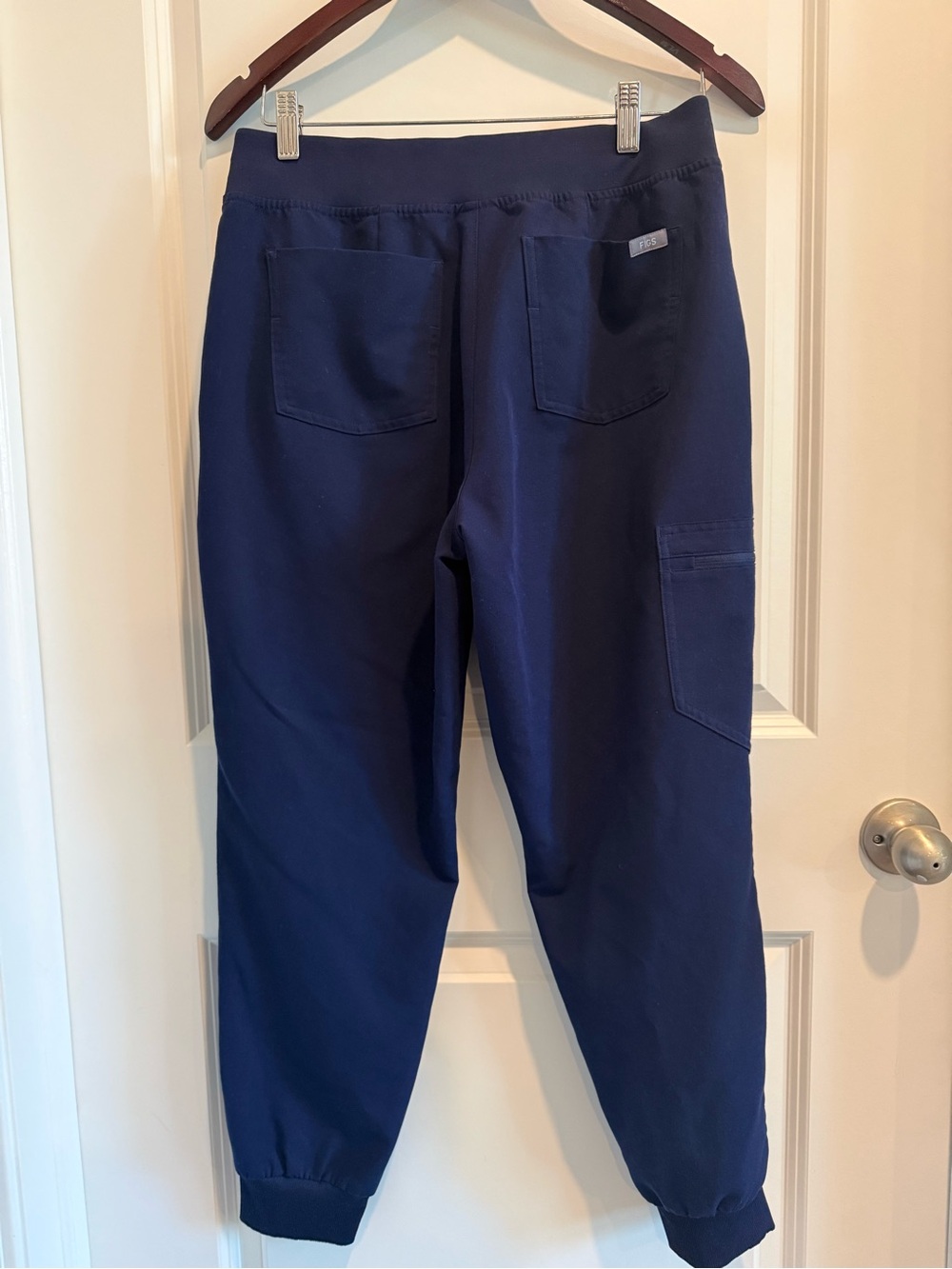 Figs Women's Navy Cargo Jogger Pants